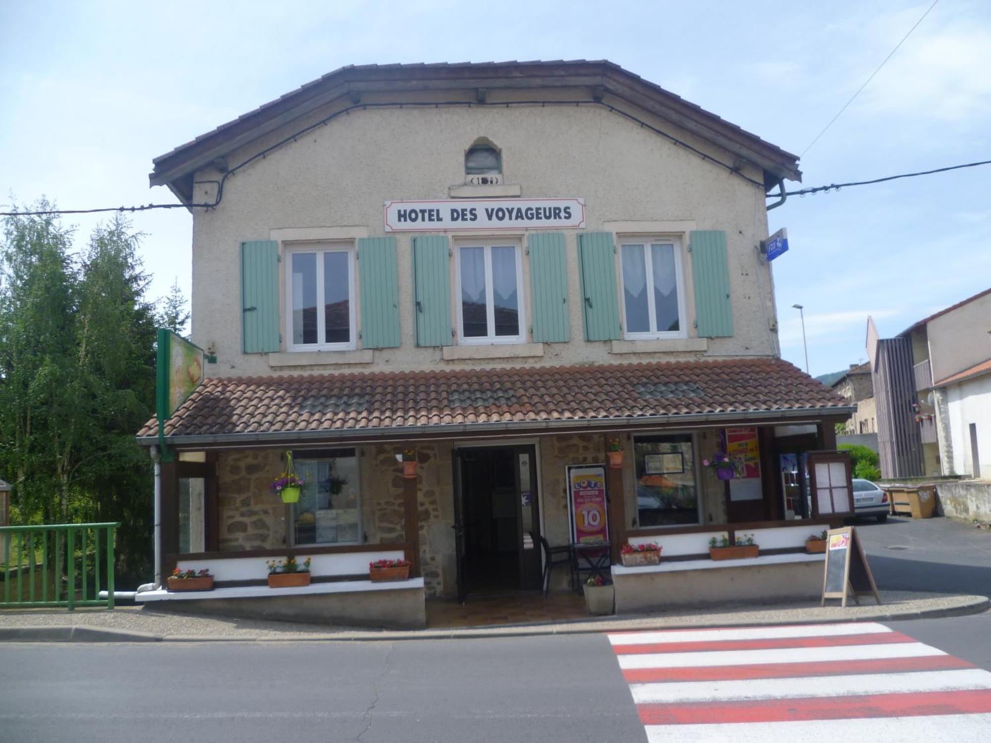 Hotel Des Voyageurs Vorey Экстерьер фото